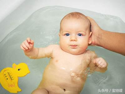 宝宝屁股反复起湿疹怎么办,宝宝屁股湿疹溃烂怎么办