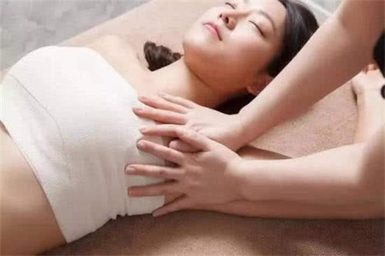 断奶后胸部涨痛,断奶十二天怎么还会胀痛