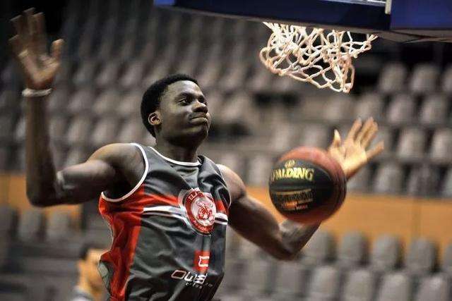 克林特卡佩拉个人资料,卡佩拉为什么叫饼皇