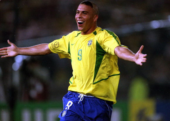 世界排名前十的十大足球明星,巴西著名足球明星