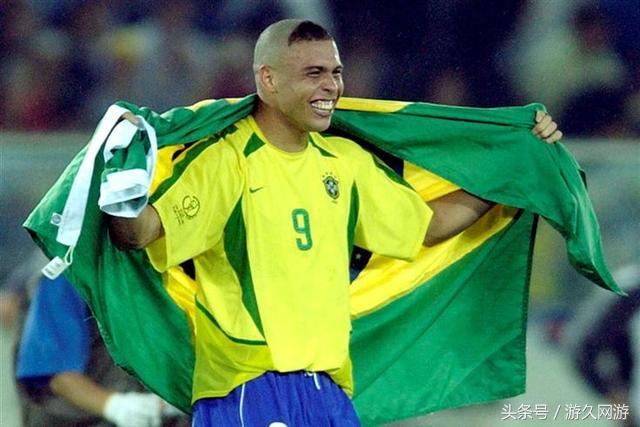 罗纳尔多和c罗谁历史地位高,罗纳尔多c罗巅峰时刻颜值