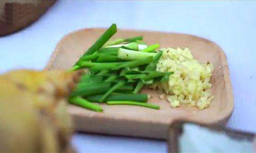 南川干方竹笋炒五花肉,竹笋炒五花肉怎么炒得又香又嫩