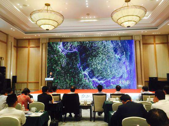 长白山天池和西湖,美丽而令人向往的长白山天池