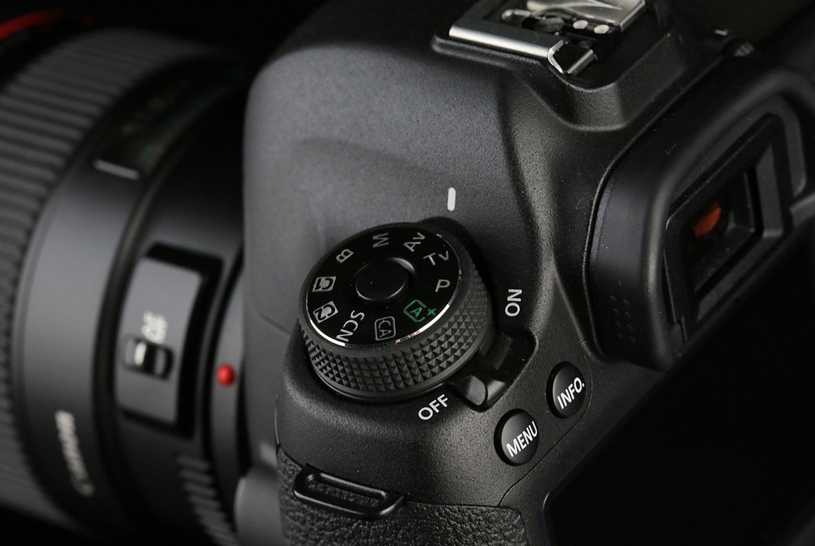 佳能6d个人认为的最佳新手单反,理想的全画幅入门相机佳能6d