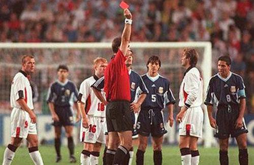 三狮军团3球大胜晋级八强,巴西三狮军团热身赛