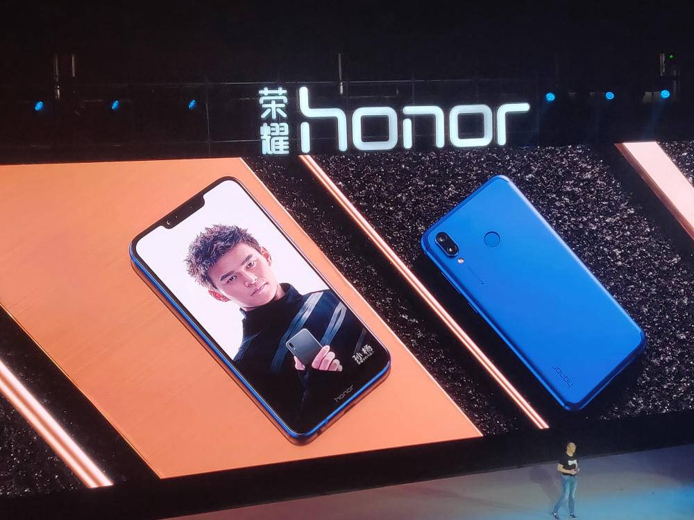 荣耀play6+128麒麟970游戏测试,荣耀play2023年发新机了吗