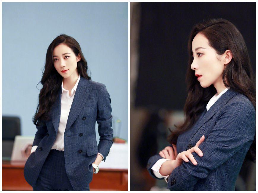 韩雪终于不再低调，背一万五的小方盒现身，时髦得让人刮目相看