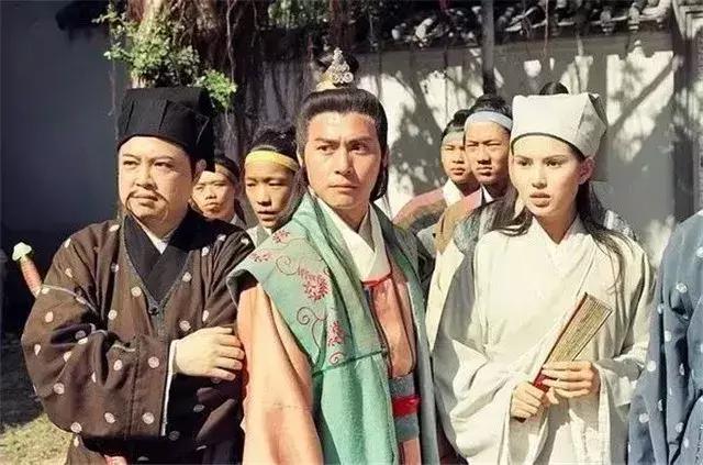 天龙八部慕容复武功排在第几,天龙八部第1集出场的是慕容复吗