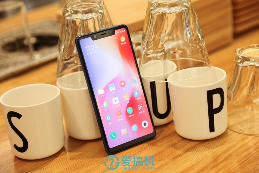 小米8se红色屏幕,小米8se红屏