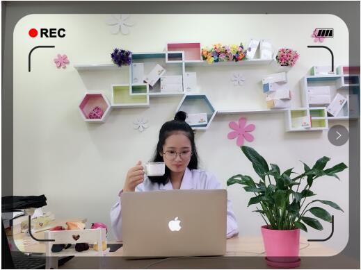 “一个口碑品牌的报告”宠小妹