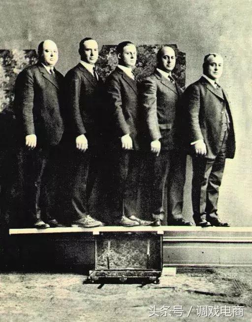 新秀丽新潮米奇,新秀丽箱包标志