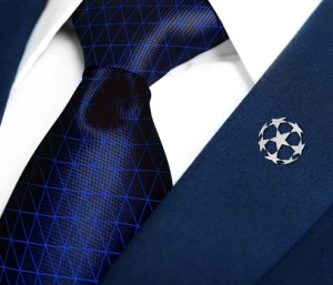 央视体育欧洲冠军联赛,2001年欧洲冠军联赛