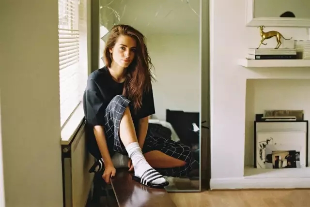 什么鞋子好看又百搭又耐穿,入秋最时髦的鞋子有这双就够了