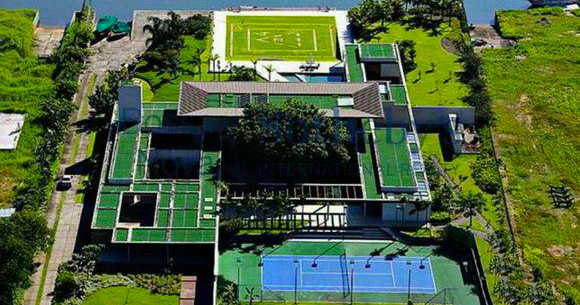 c罗豪宅vs梅西豪宅,c罗与梅西的豪宅谁更牛