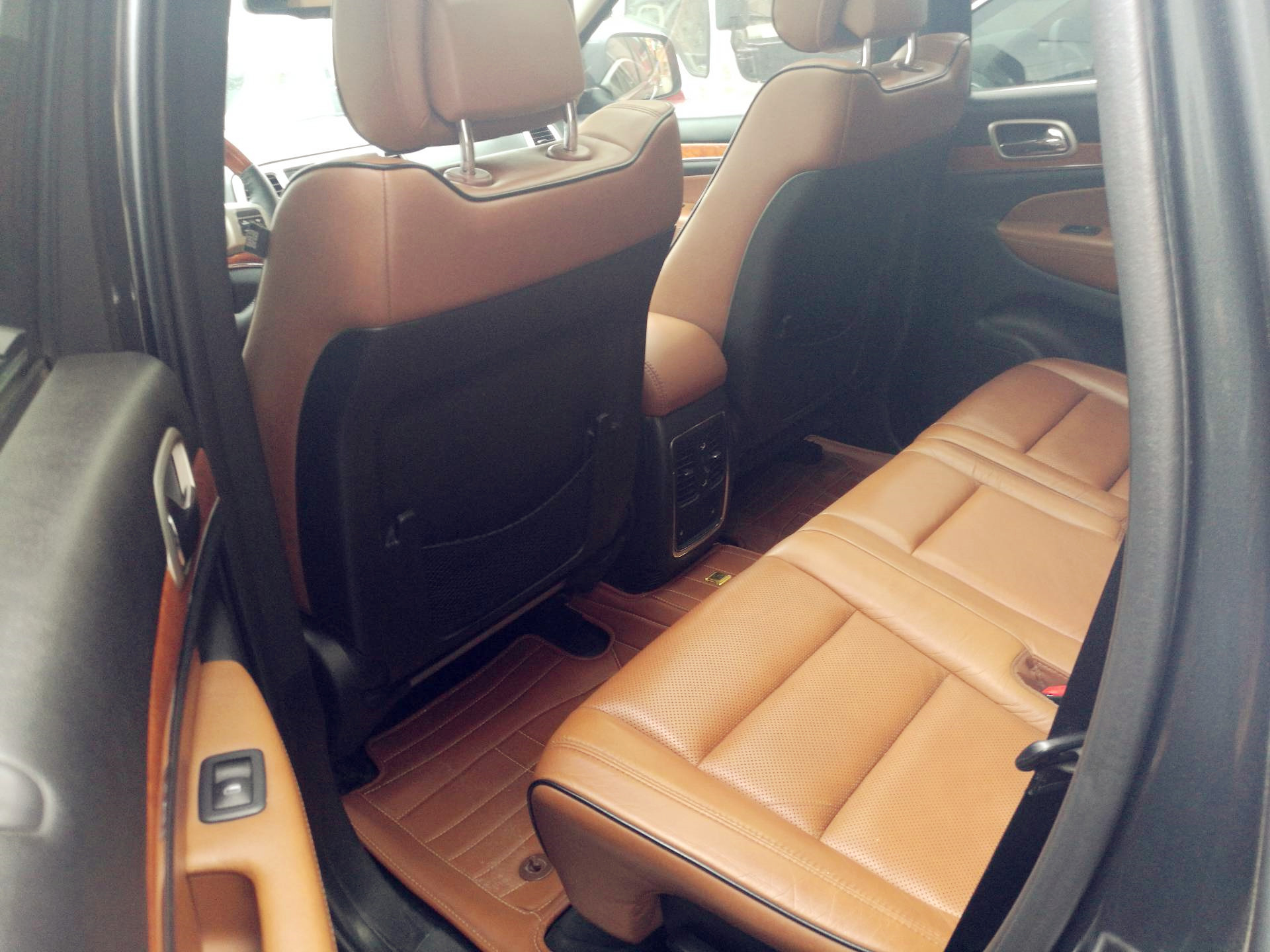 比新车便宜50W的进口越野车，7年40万公里，车主是个神人？