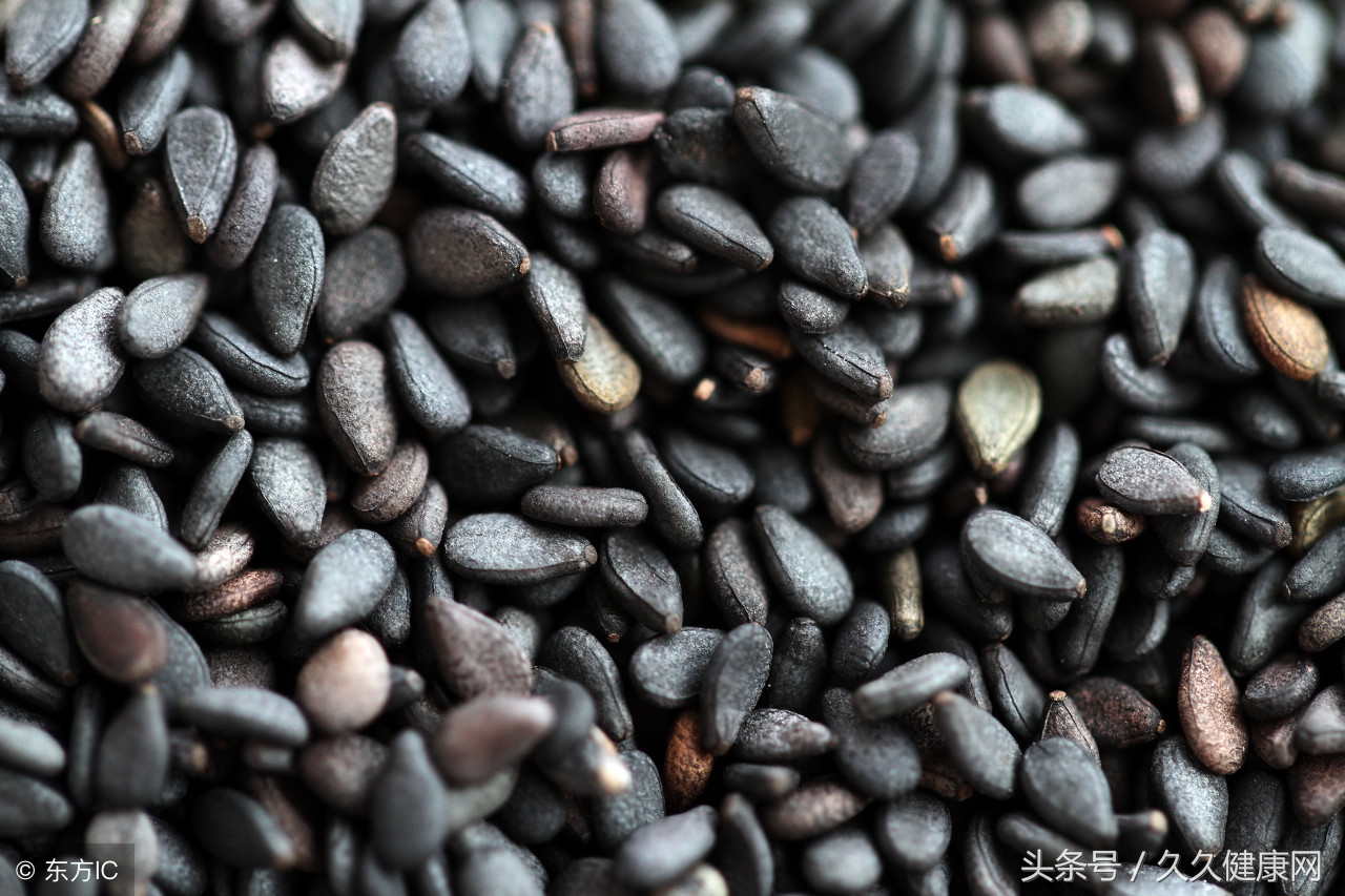 胡杏儿发际线缩水原因,胡杏儿回应产后发际线后移