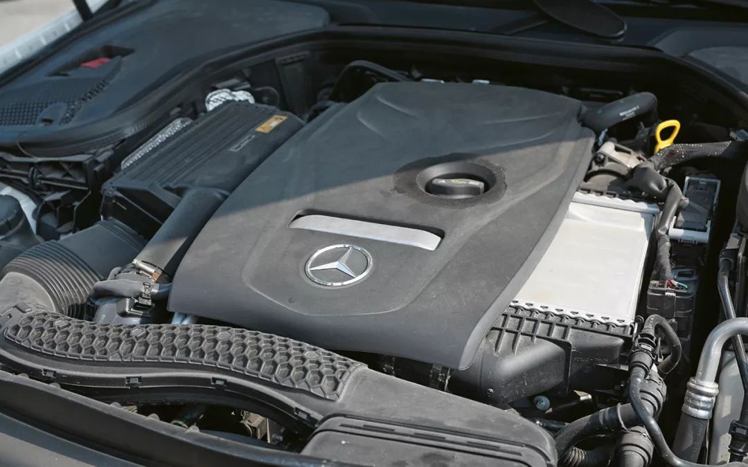 10年奔驰e200试驾视频,夜空中最亮的星惊艳版