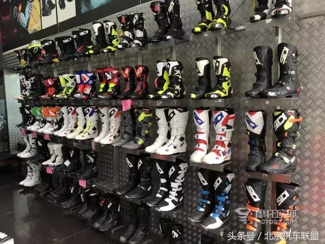 「人家的摩托车用品超市」戴着头盔去旅行之东南亚泰国篇