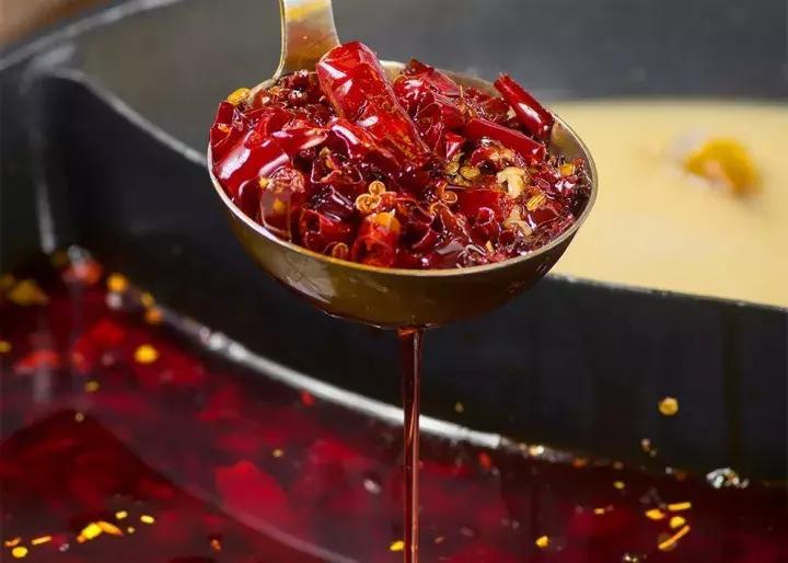 重庆火锅跟四川火锅有什么区别吗,重庆火锅和四川火锅什么区别