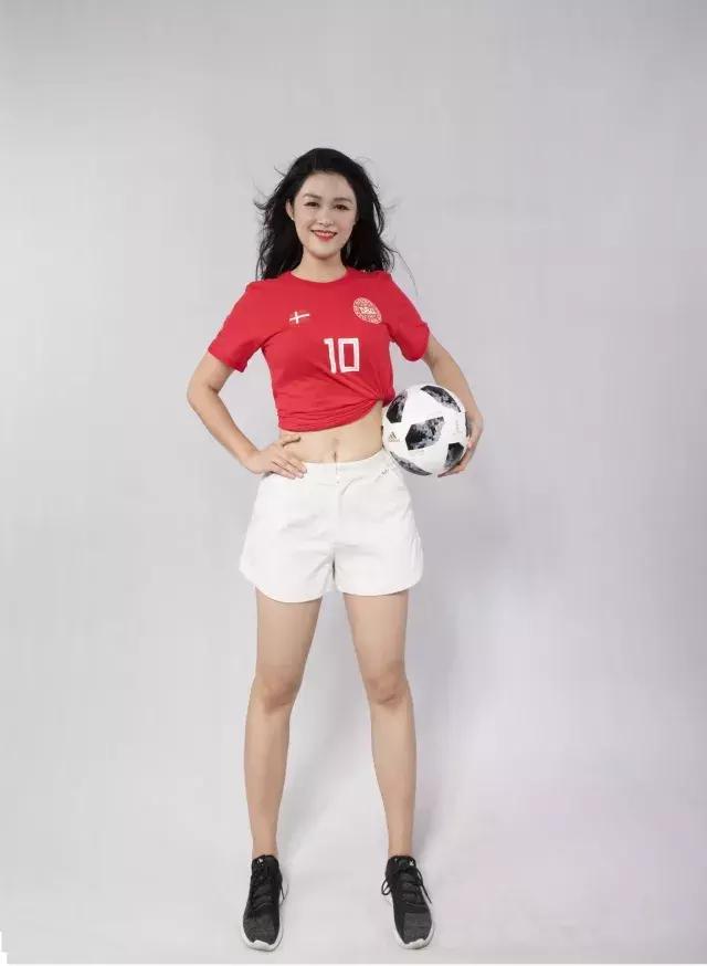 空姐和空姐格斗,空姐足球