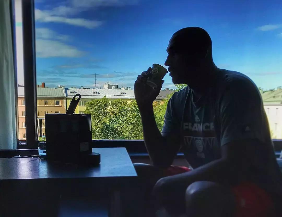 马刺旧将迪奥正式参军！他成了从CCTV5走向CCTV7的男人