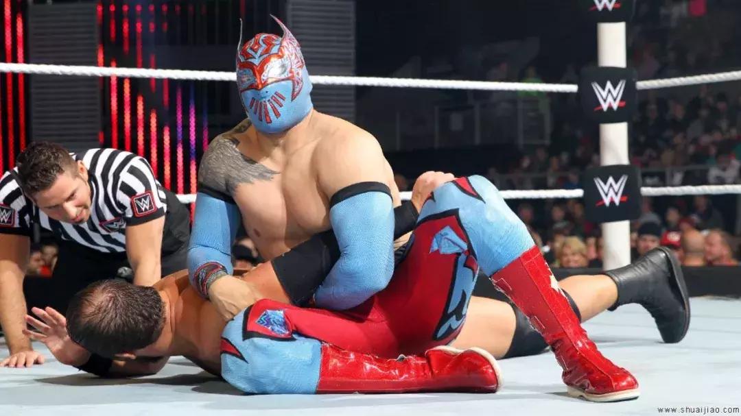 wwe超级巨星完整版,wwe超级巨星大招蓄力