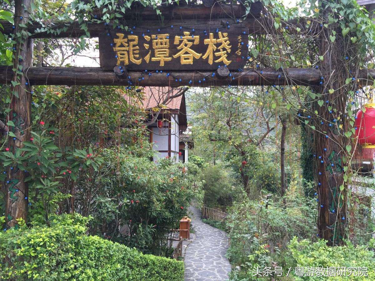 涓栫晫鏉挒涓婄埗浜茶妭,涓栫晫鏉拰绔崍