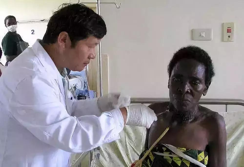 中国基建印在纸币上,把中国工程印在钱币上的国家