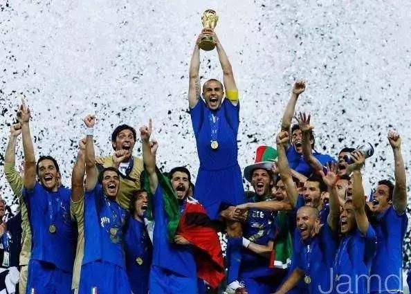 伪球迷看球朋友圈,世界杯伪球迷2分钟速成