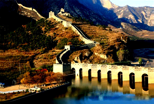 中国万里长城中唯一的水上长城,万里长城中不能错过的水上长城