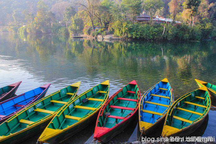 高山王国，千佛之国，佛教发源地，世界唯一非矩形*旗国**——尼泊尔