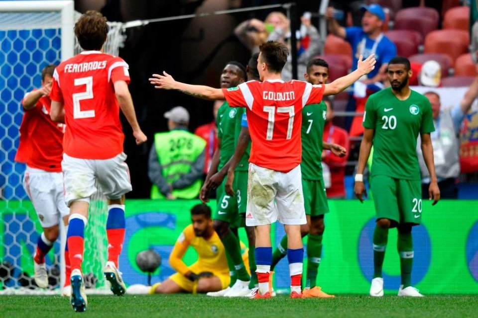 戈洛文世界杯事件,世界杯戈洛文比赛视频