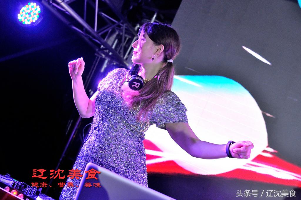 沈阳足球球迷助威,东北人为中国健儿助威的方式