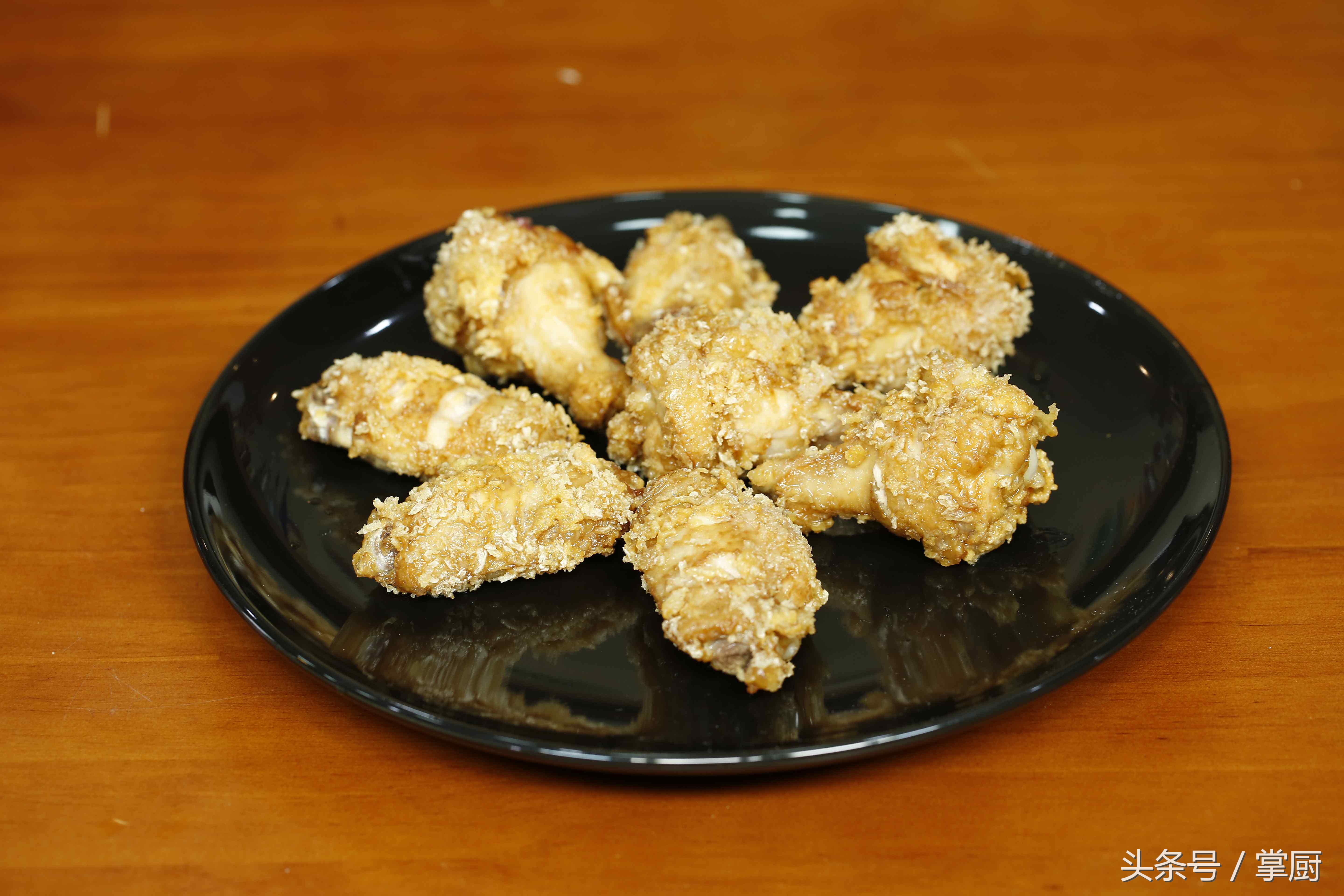 怎么做炸鸡翅才好吃又酥脆,想吃炸鸡翅这样做外焦里嫩