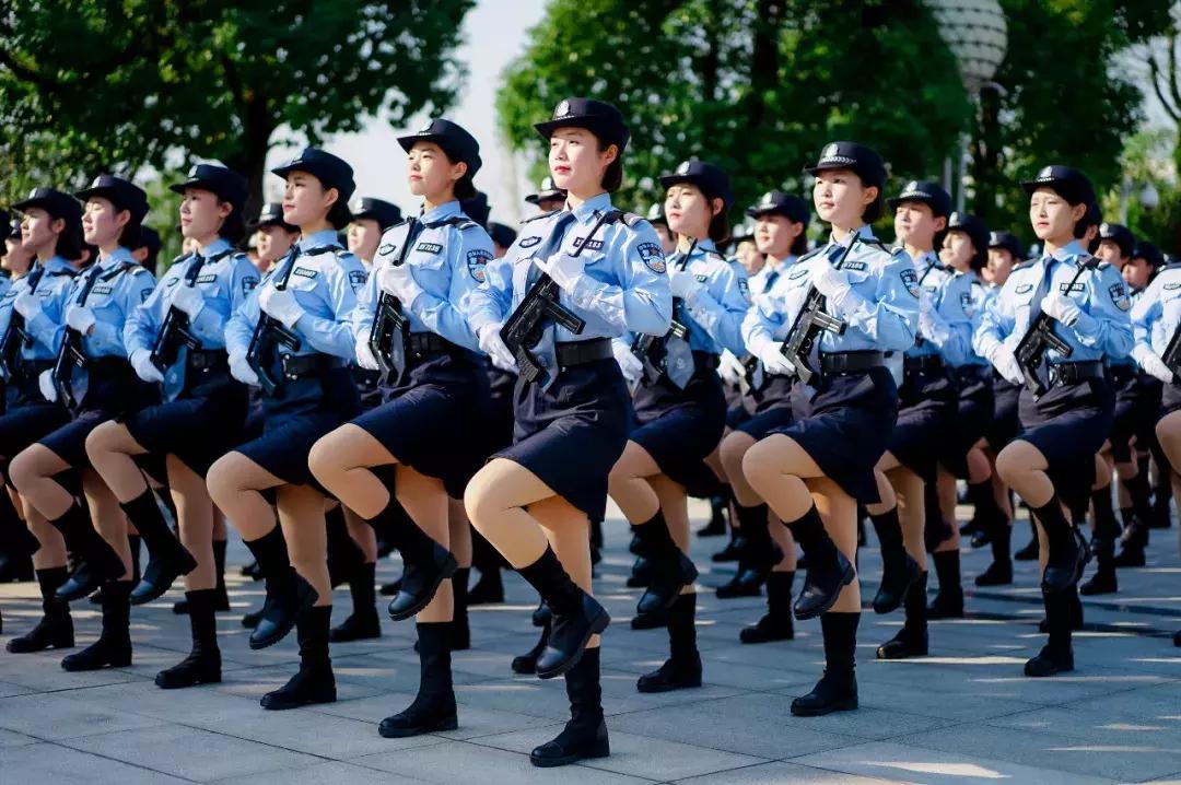 你看起来像我战友这本招生秘笈送你了!(附五所公安院校招考计划)