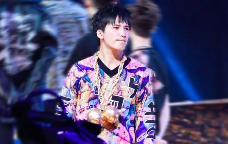 大张伟解说世界杯,世界杯解说员失误