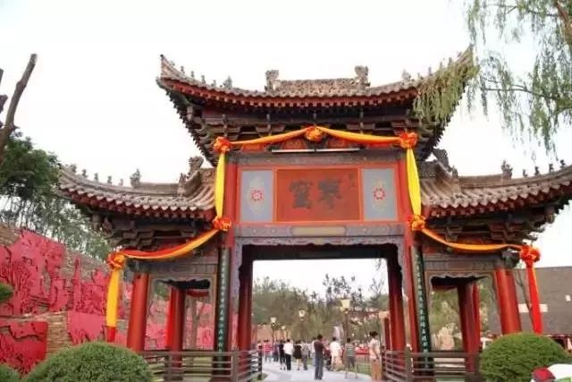 带上你的SuperHero，一起留下最温暖的回忆！