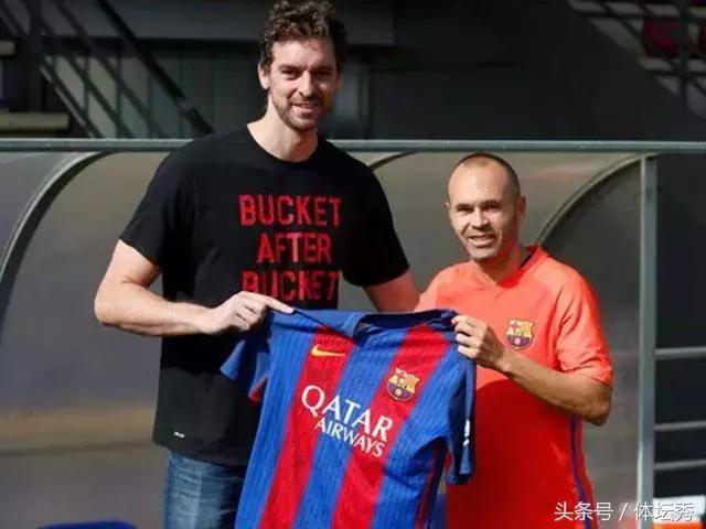 足球经典过人马修斯假动作,足球球星玩绝技