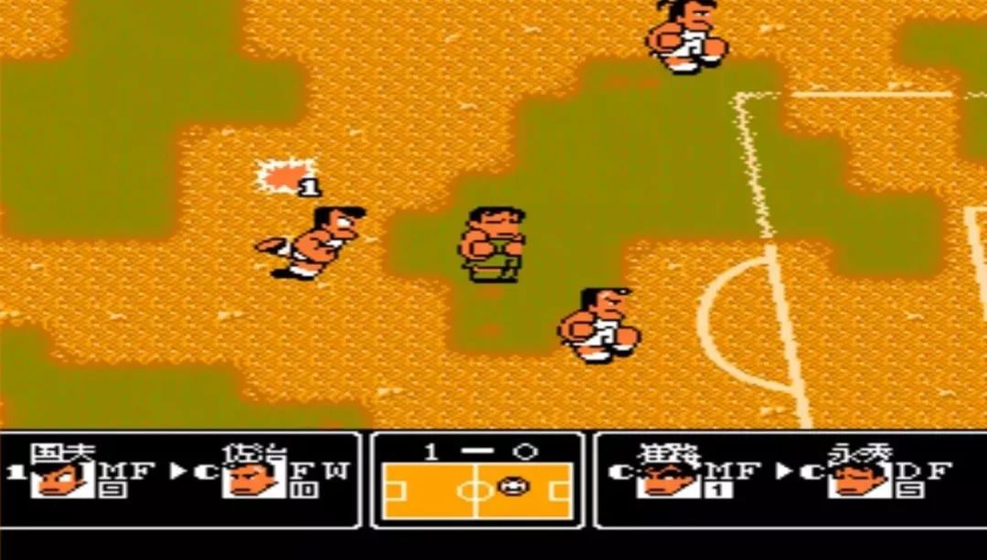 在这款比拼技巧的足球游戏中，所有玩家都努力“踢烂”对手的屁股