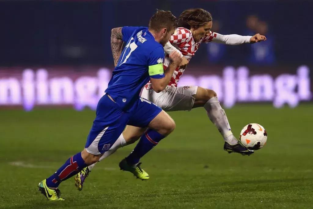 冰岛国家队维京怒吼,冰岛队长亲笔