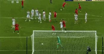 37岁的c罗满眼都是18岁时的自己,33岁的c罗创造了什么奇迹