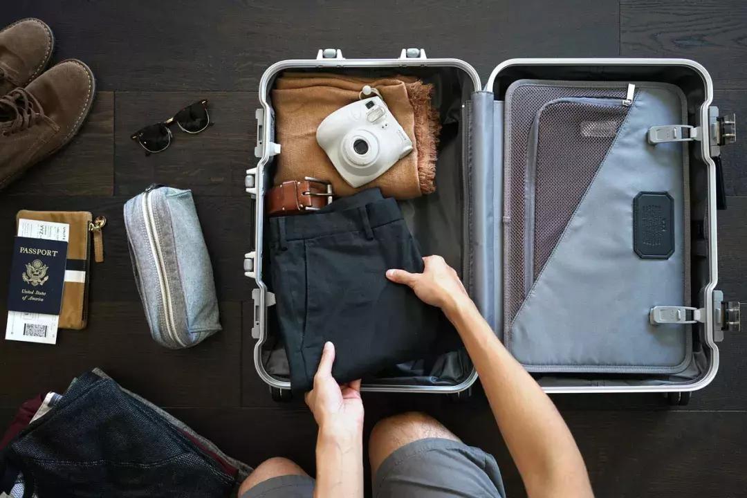 智能旅行箱,出游必备多功能旅行箱智能