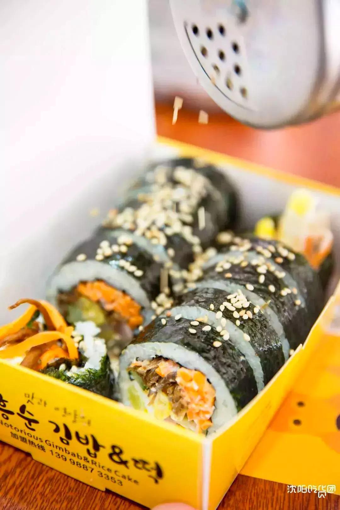 学生最爱吃的炒饭是什么炒饭,学生时代最爱吃的肉松饼