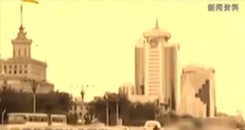 史上最变态的杀人案一年连杀76人,05年杀害13人真实案件