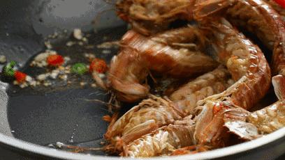 椒盐皮皮虾吮指美食,椒盐皮皮虾的做法吃了还想吃
