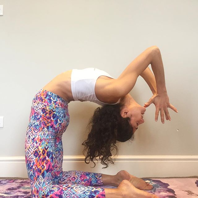 五个简单动作让胸部丰满挺拔,如何打造宽阔的胸部