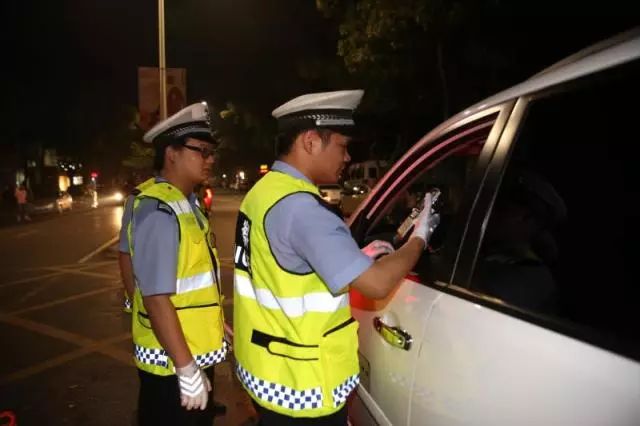 武汉市交管局事故大队,警官面对面