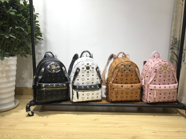 今天穿什么？这家外贸小店承包你的衣橱！