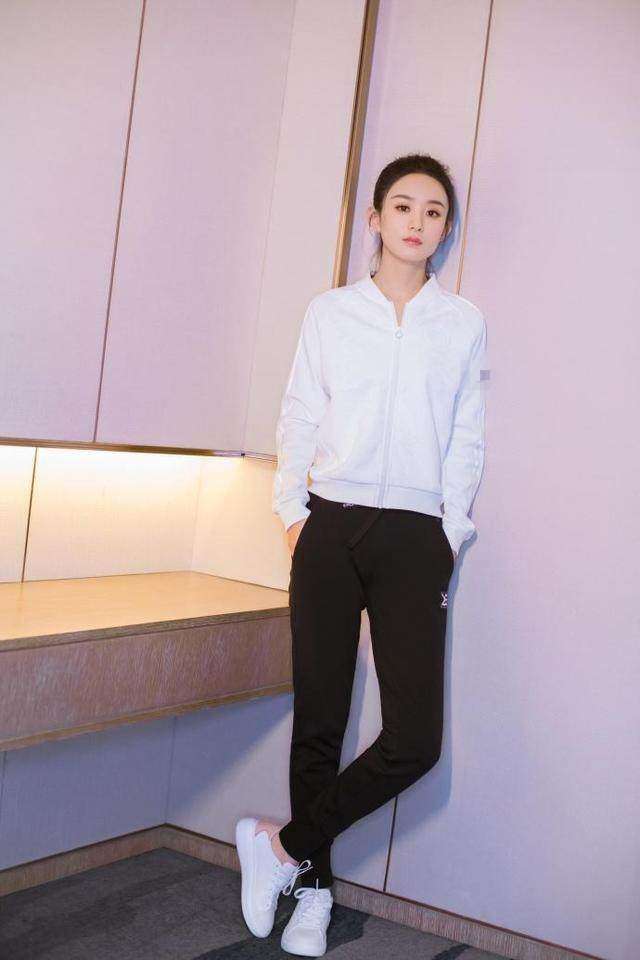 本以为迪丽热巴惊艳全场,迪丽热巴运动风穿搭