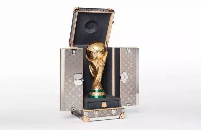 足球与音乐的碰撞图片,足球跟时尚的搭配